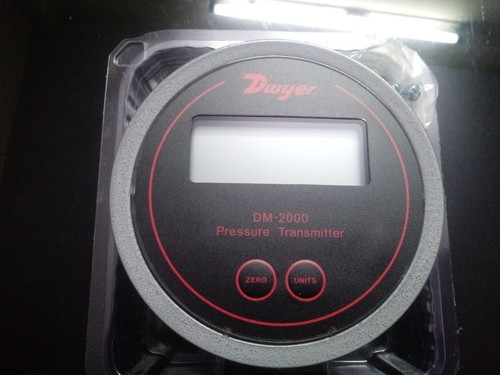 DWYER Differential Pressure Transmitter Series DM-2000
