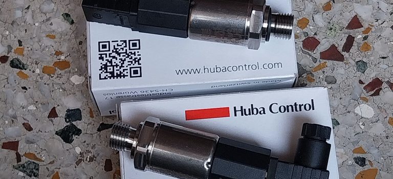 HUBA SWITZERLAND Pressure Transmitter Part No 520.930S032401 Range 0-10 Bar