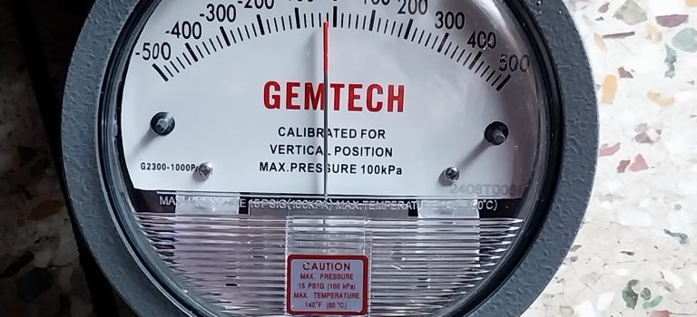 GEMTECH Differential Pressure Gauge By Madgaon Goa India