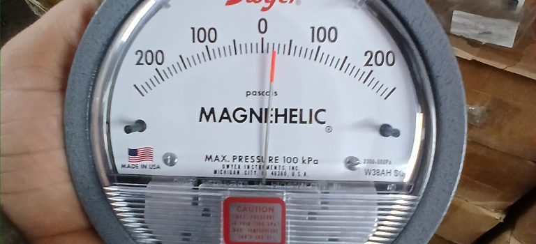 DWYER OMEGA DIFFERENTIAL PRESSURE GAUGE  MAGNEHELIC In UPSIDC Industrial Area  Selaqui Dehradun